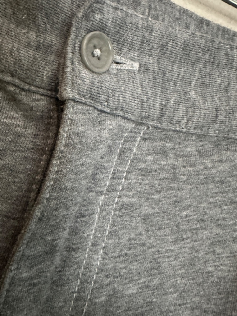 John Varvatos Fleece Shorts XL 38-41" waist 10" inseam Gently worn 79% cotton - Picture 3 of 5